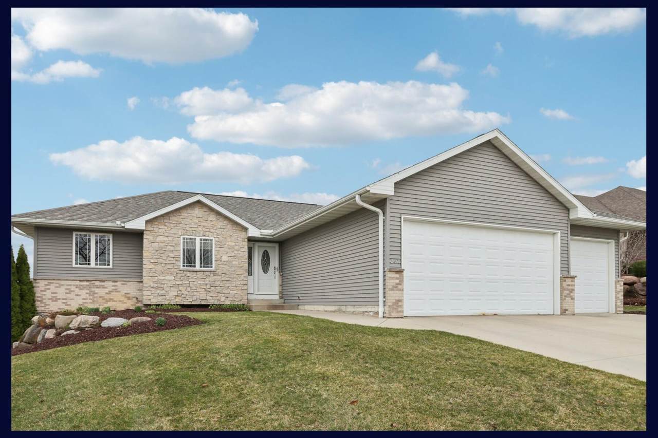 208 Steeple Ct - Photo 1