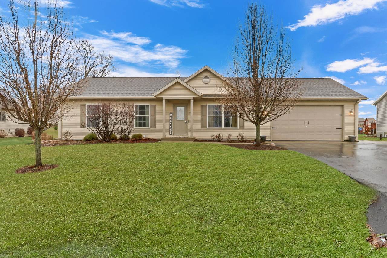 343 Homestead Dr - Photo 1