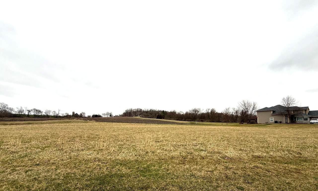 N920 Winds Way - Photo 1