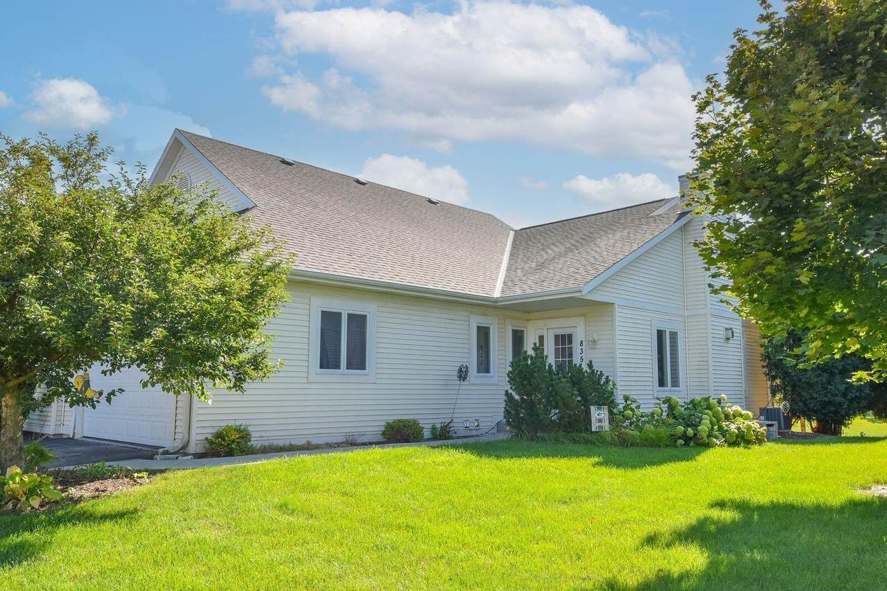 835 Bridlewood Dr - Photo 1