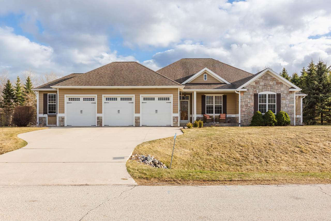 4609 Alyssa Ln - Photo 1