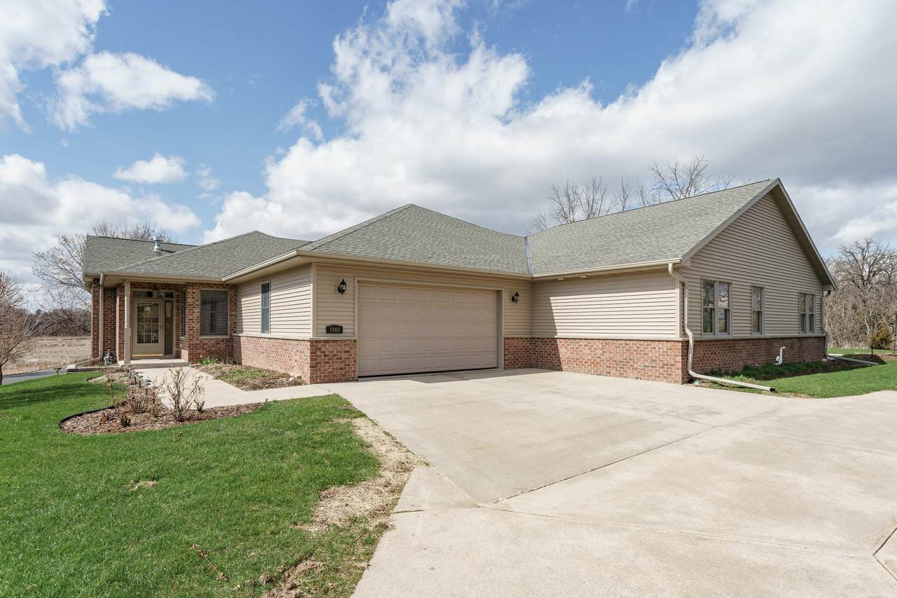 1568 East Gate Dr - Photo 1