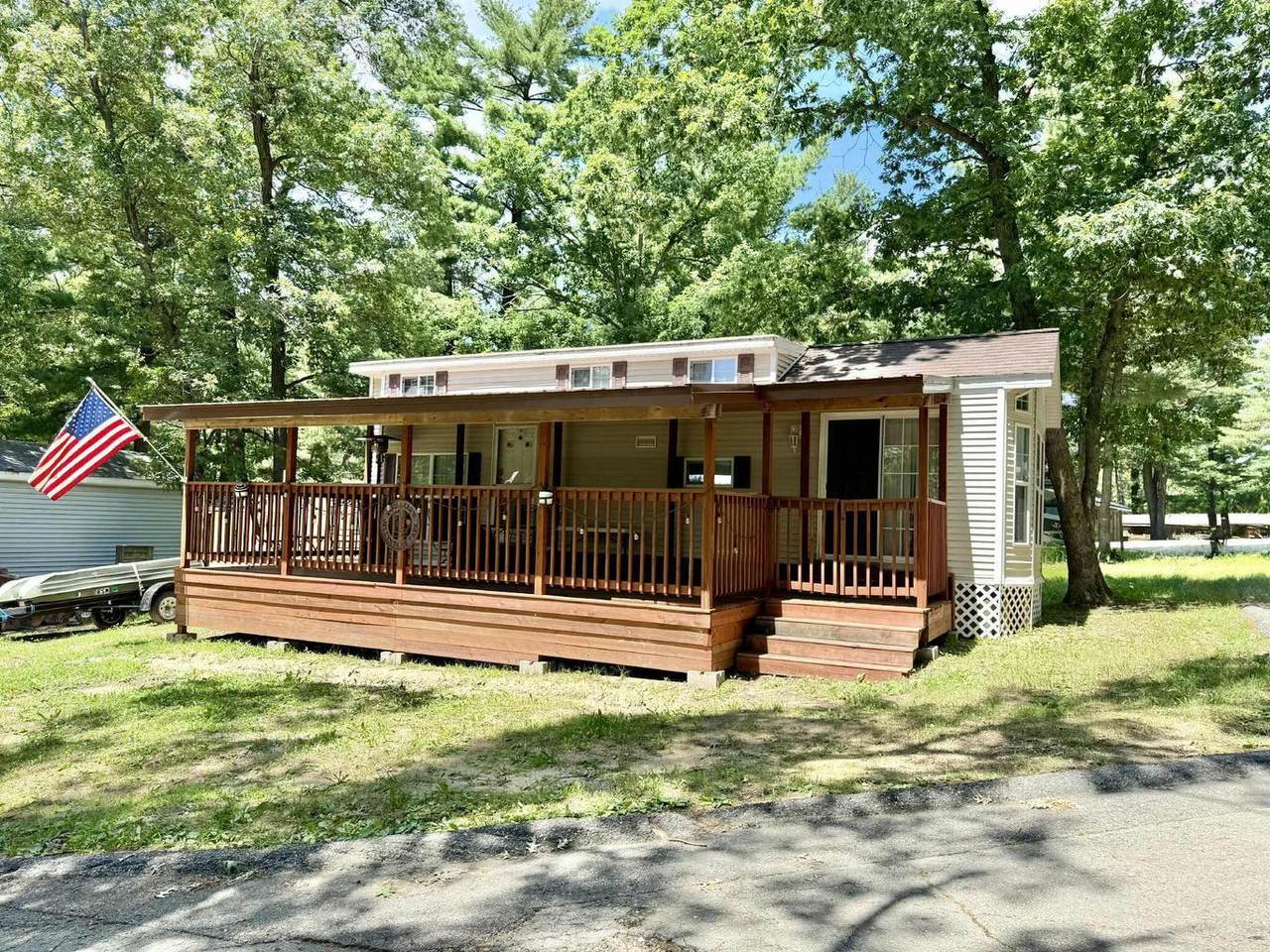 135 Cindy Ln - Photo 1