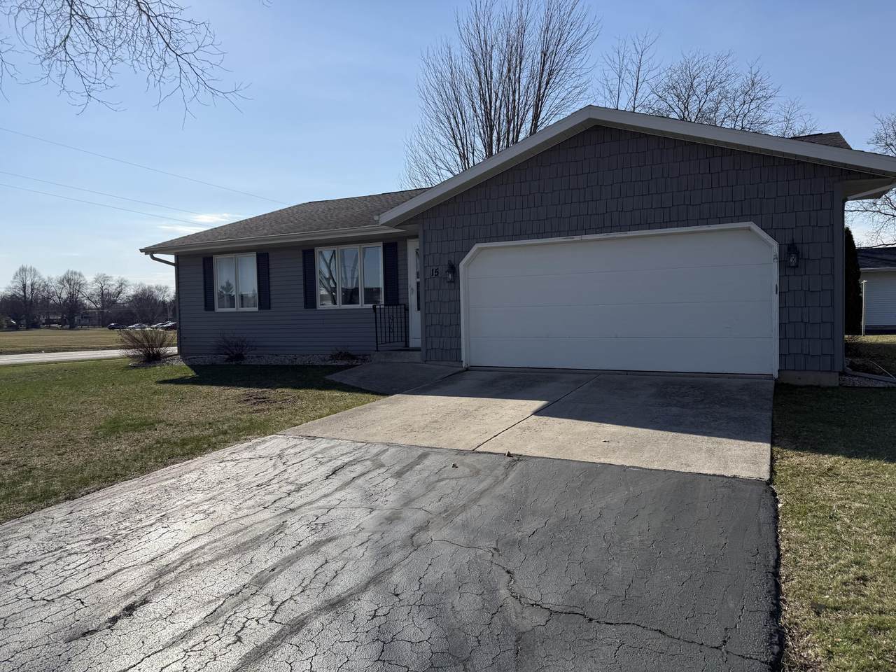 15 Heritage Ln - Photo 1