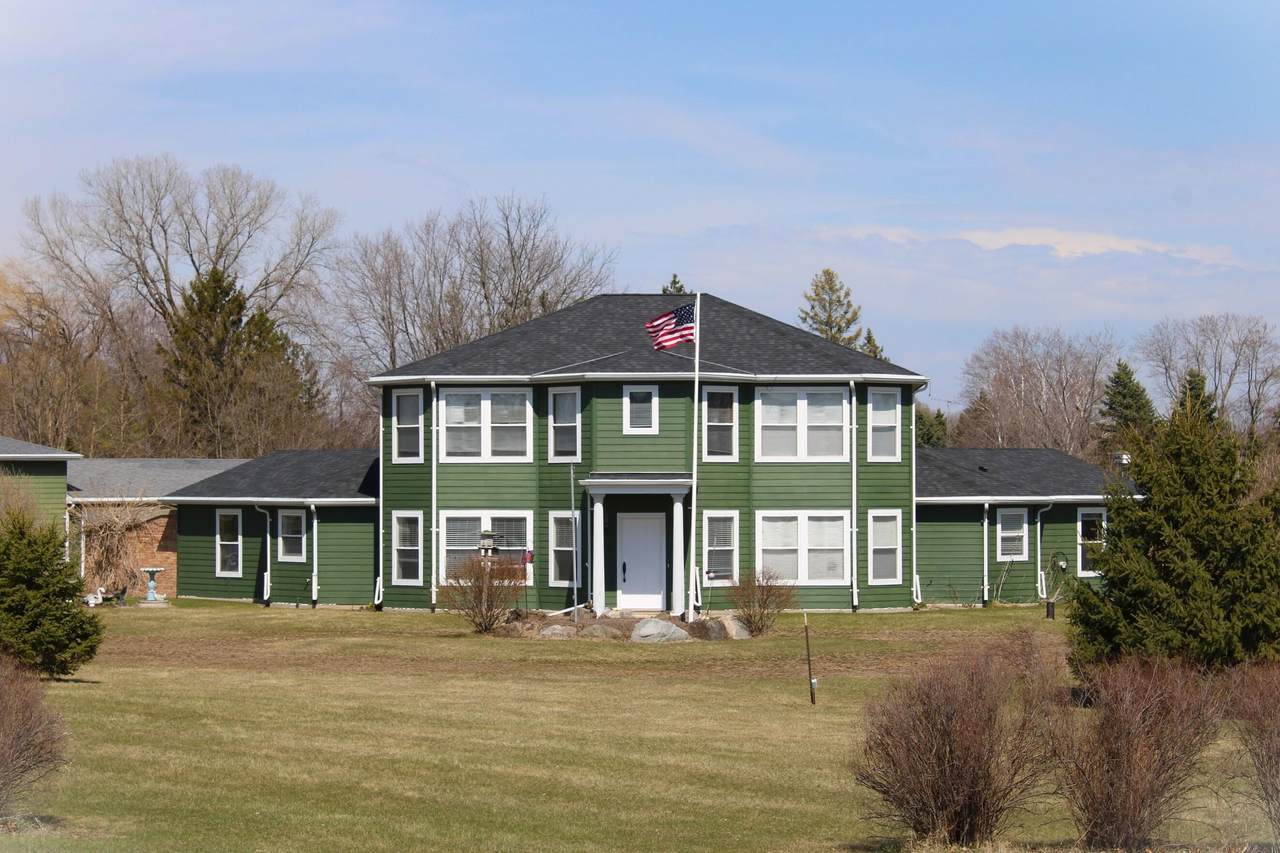 1679 Old Bridge Rd - Photo 1