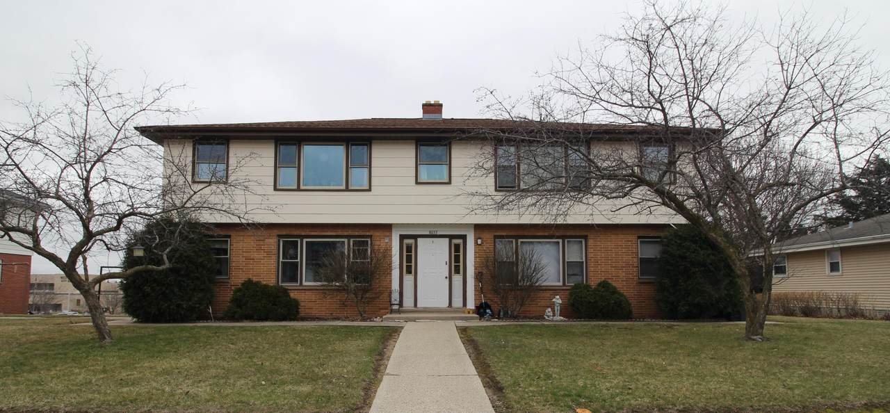 1211 5th Ave - Photo 1