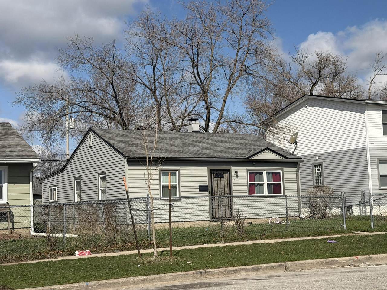 6171 35th St - Photo 1