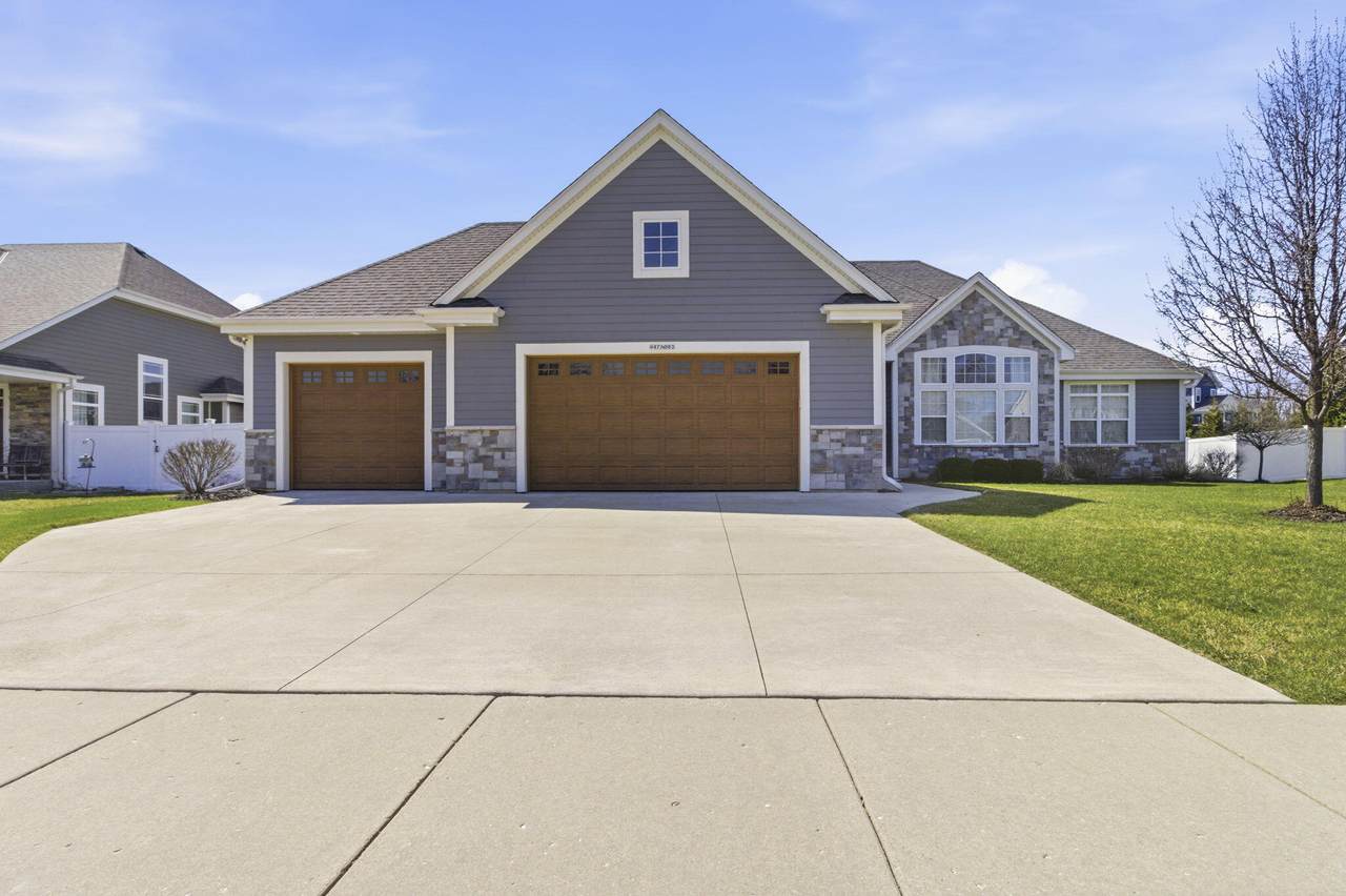 W47N863 Bobolink Ave - Photo 1