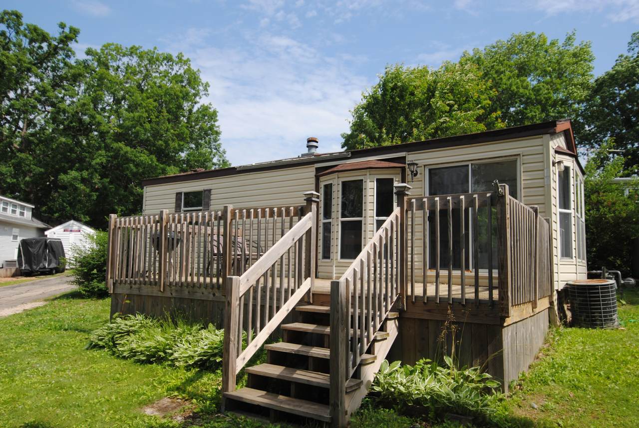 W5229 Surfwood Dr - Photo 1