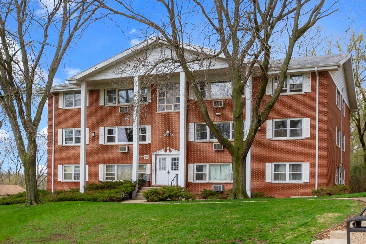 245 Country Club Dr - Photo 1