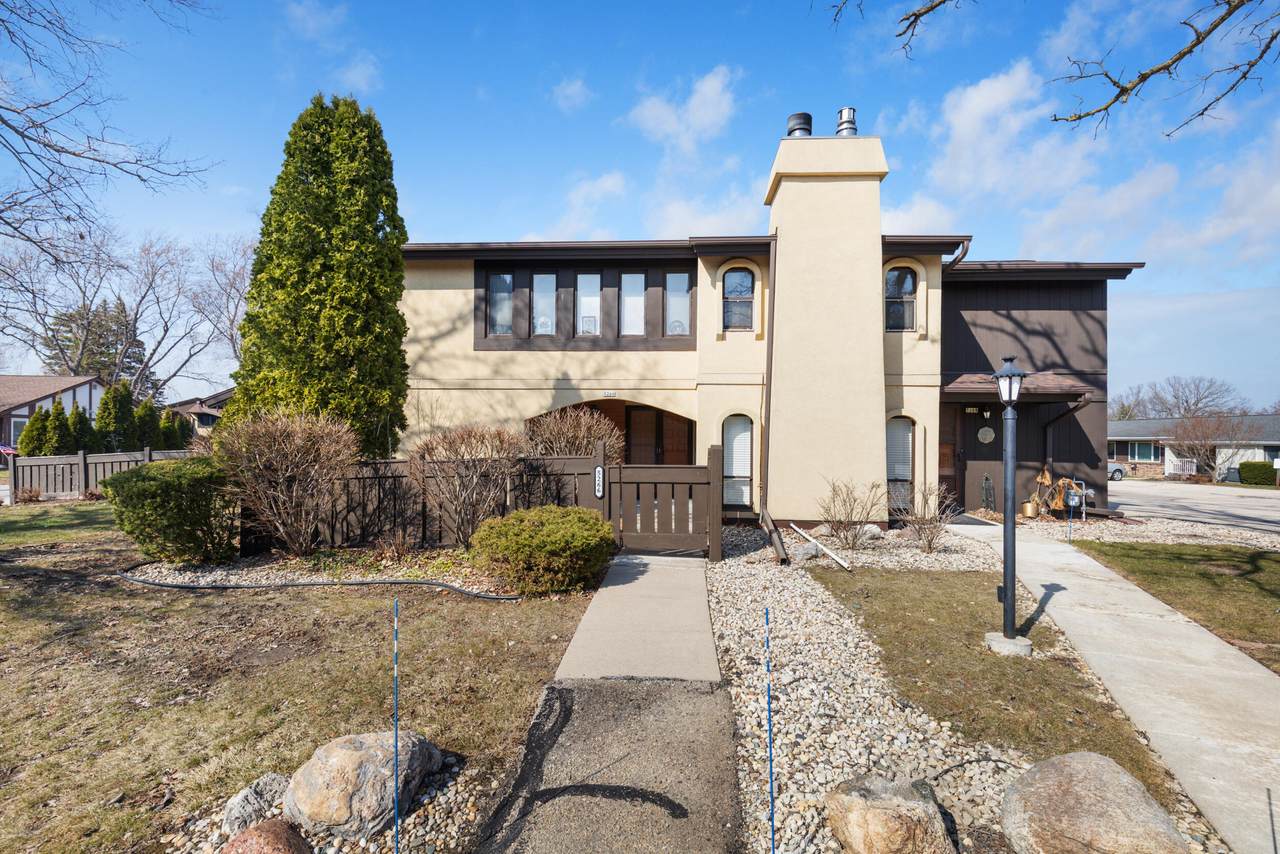 5266 Somerset Ln - Photo 1