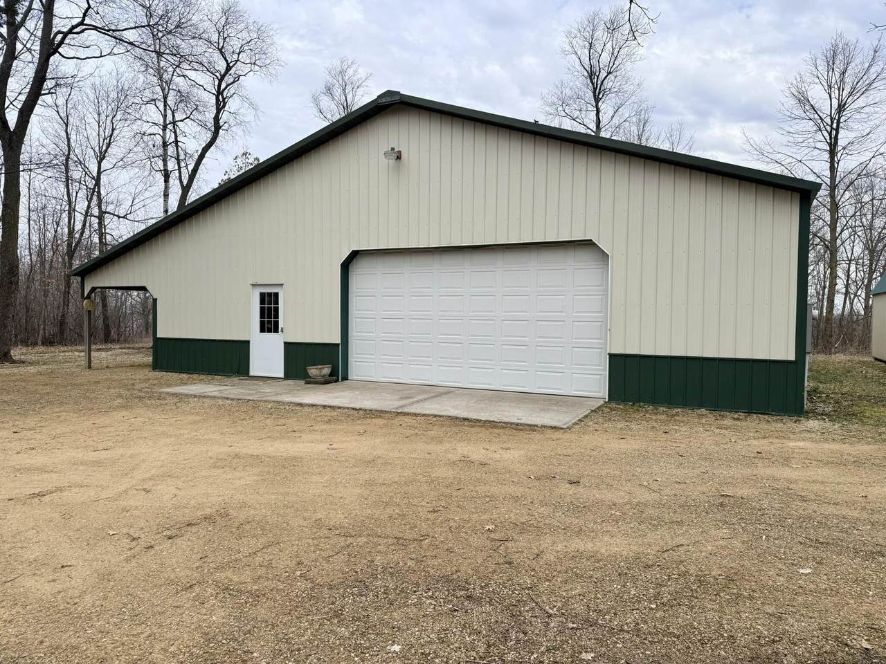 N2904 Smokey Hollow Rd - Photo 1
