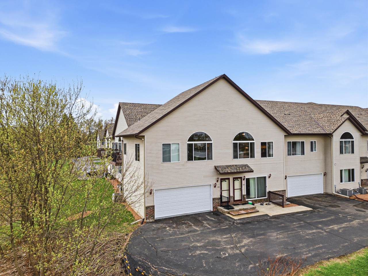 730 Cherokee Path - Photo 1