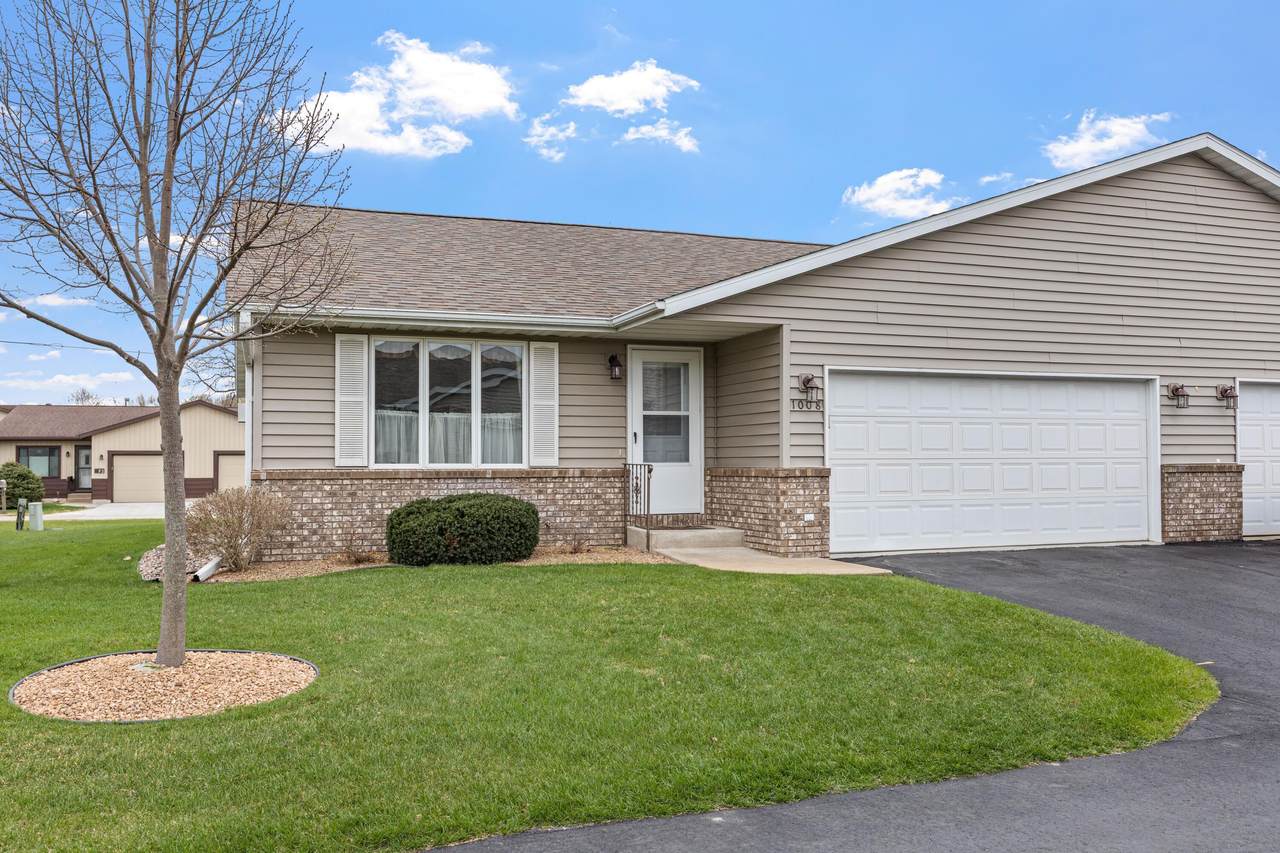 1008 Whispering Winds Pl - Photo 1