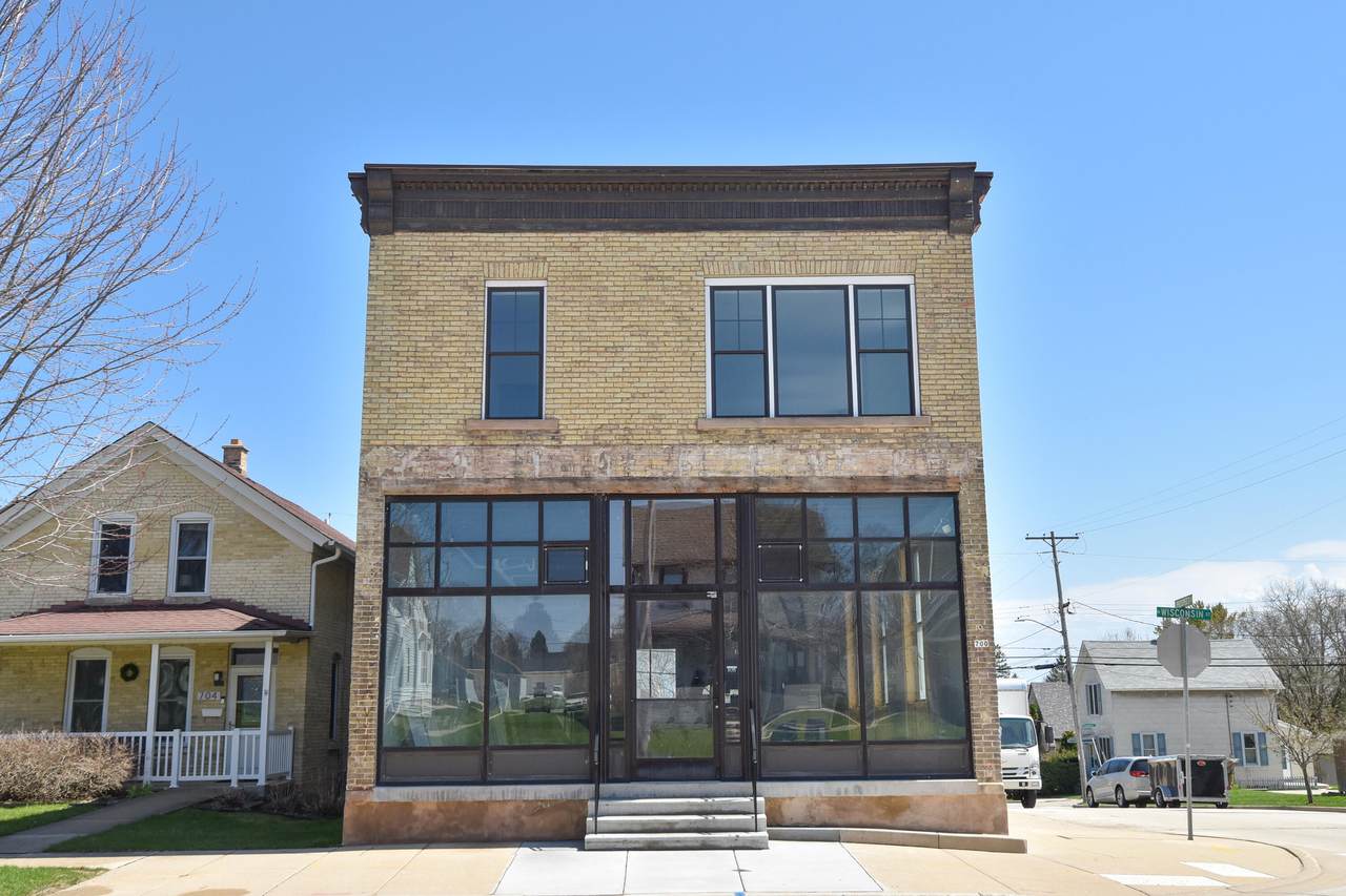 700 Wisconsin St - Photo 1