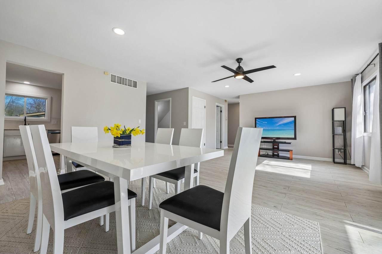 5843 Cambridge Cir - Photo 1