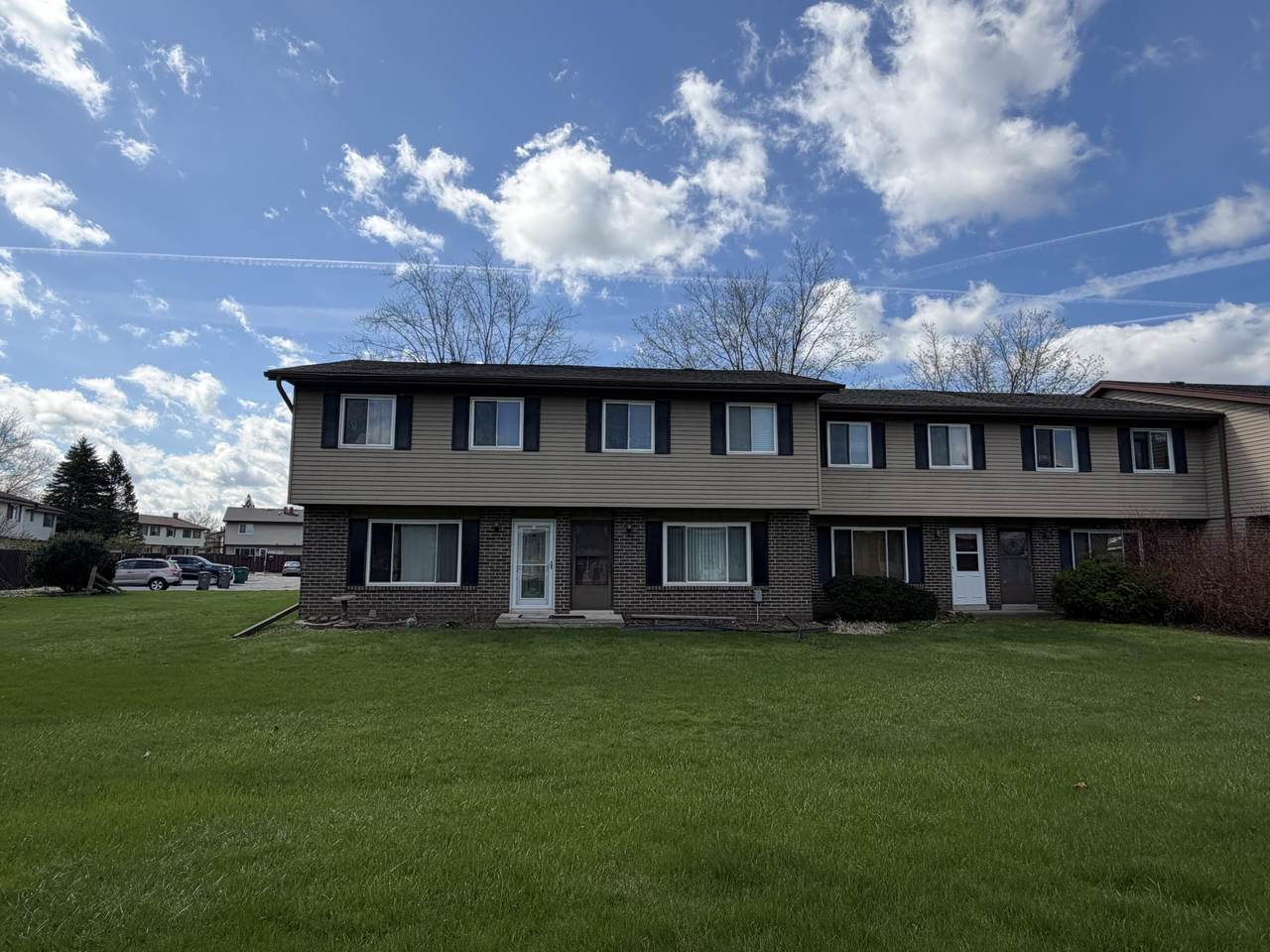 N115W16524 Abbey Ct - Photo 1