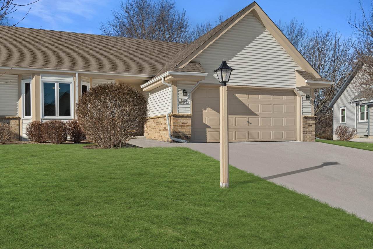 W159N11449 Red Oak Cir - Photo 1