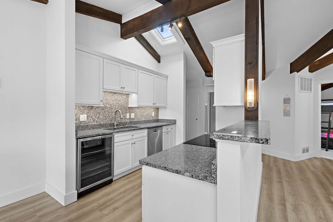 800 Aspen Dr - Photo 1