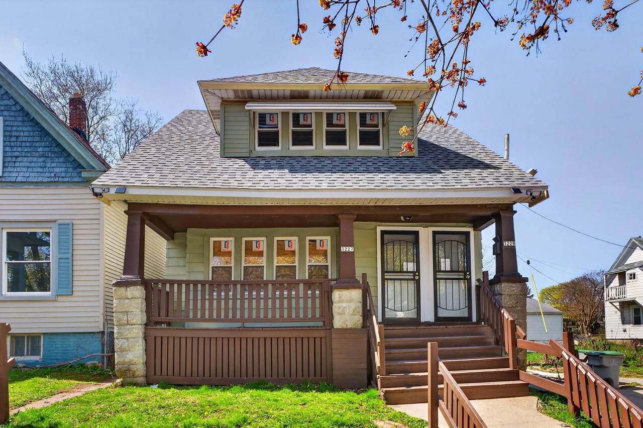 3227 15th St - Photo 1