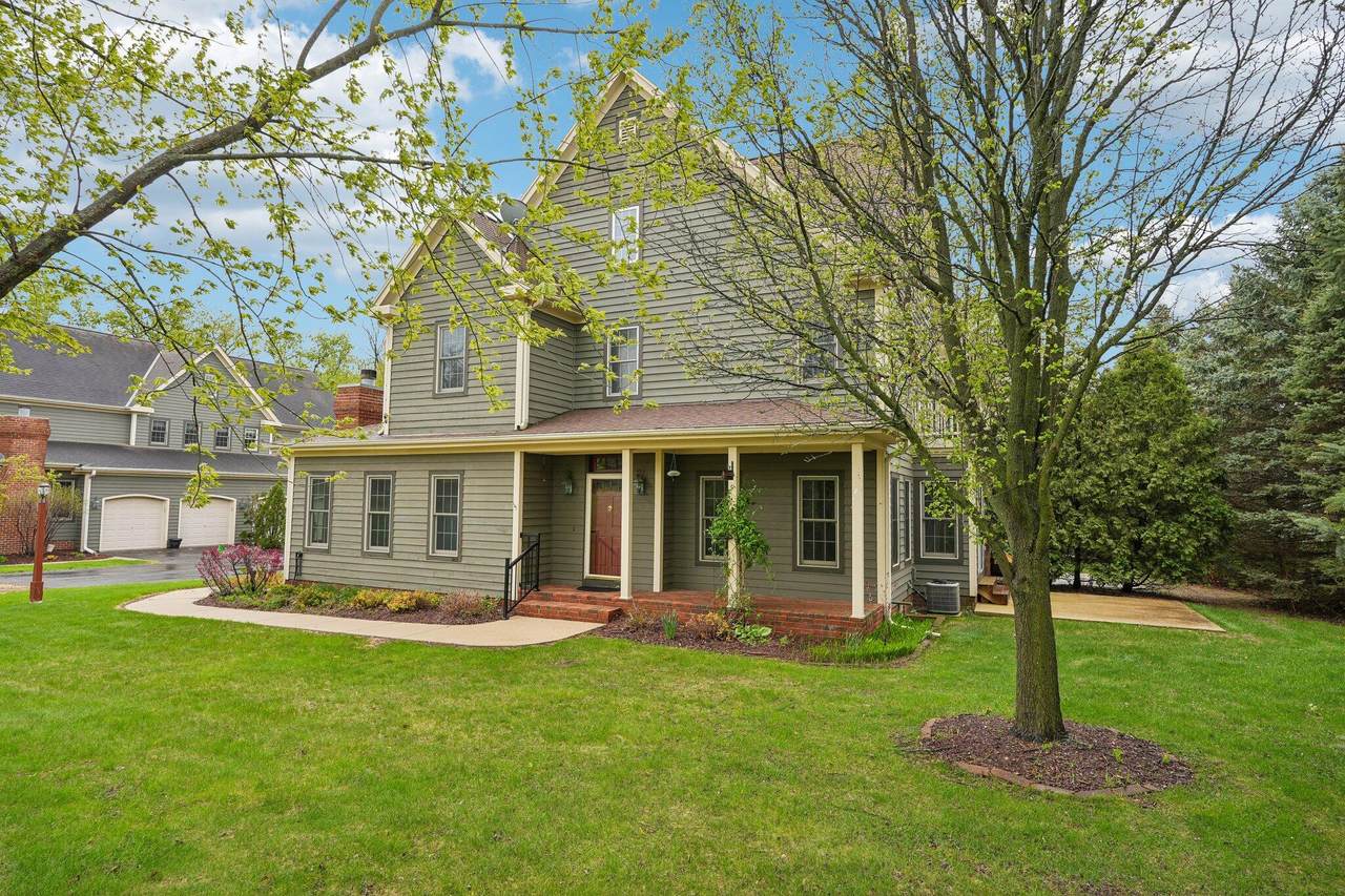 398 Oneida St - Photo 1