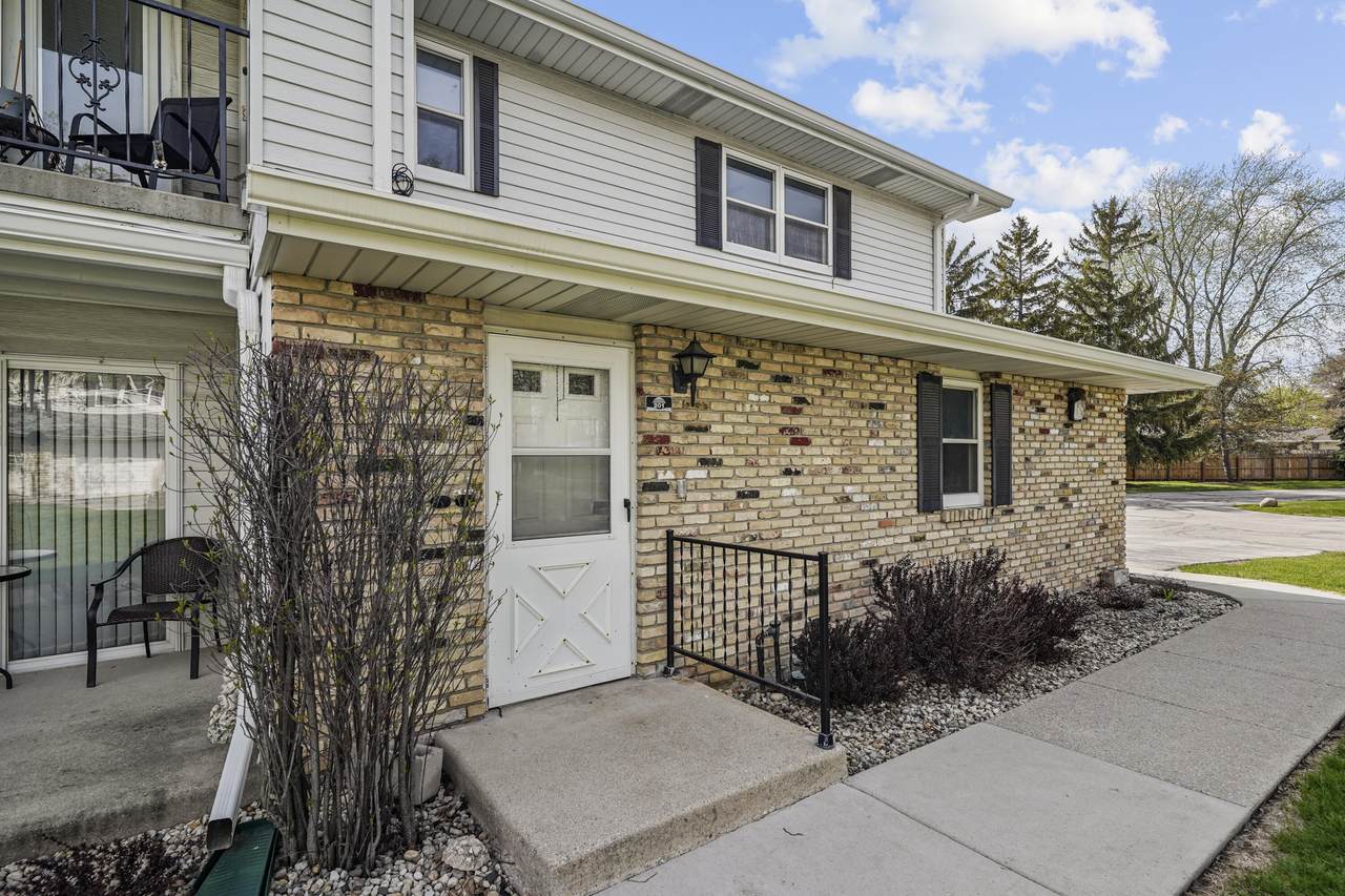 8631 31st Ct - Photo 1