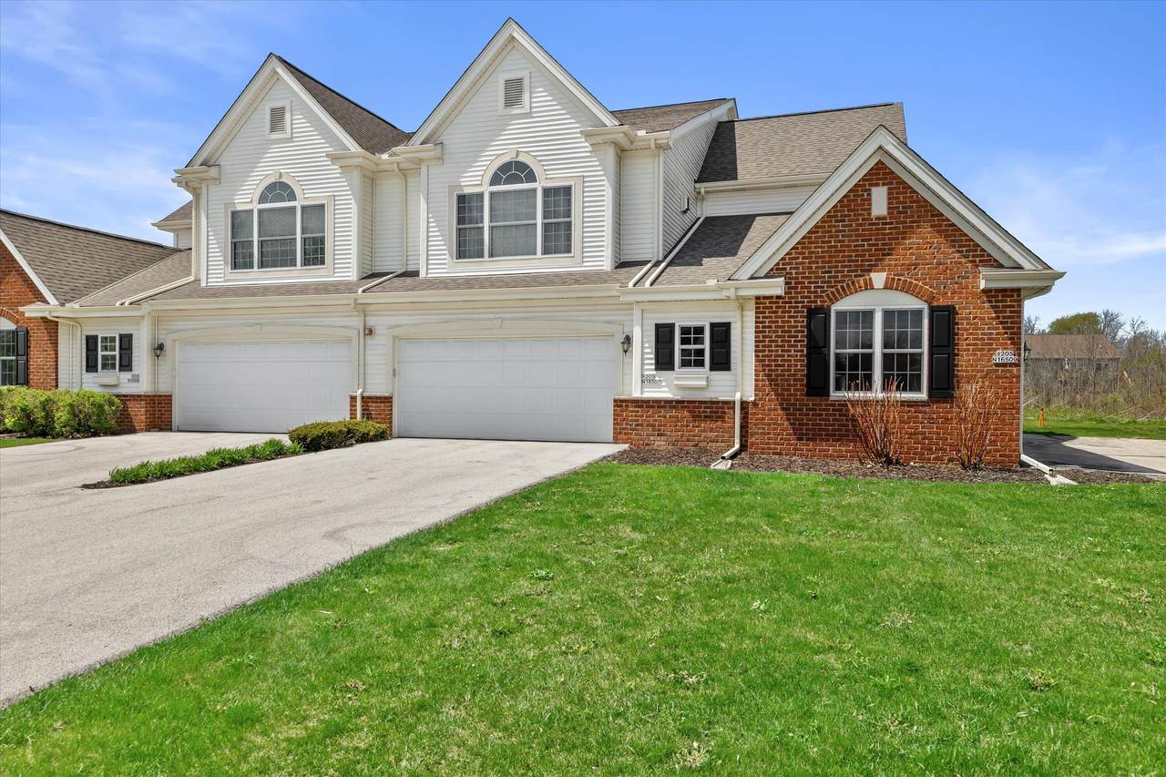 W205N16507 Cranberry Creek Ln - Photo 1