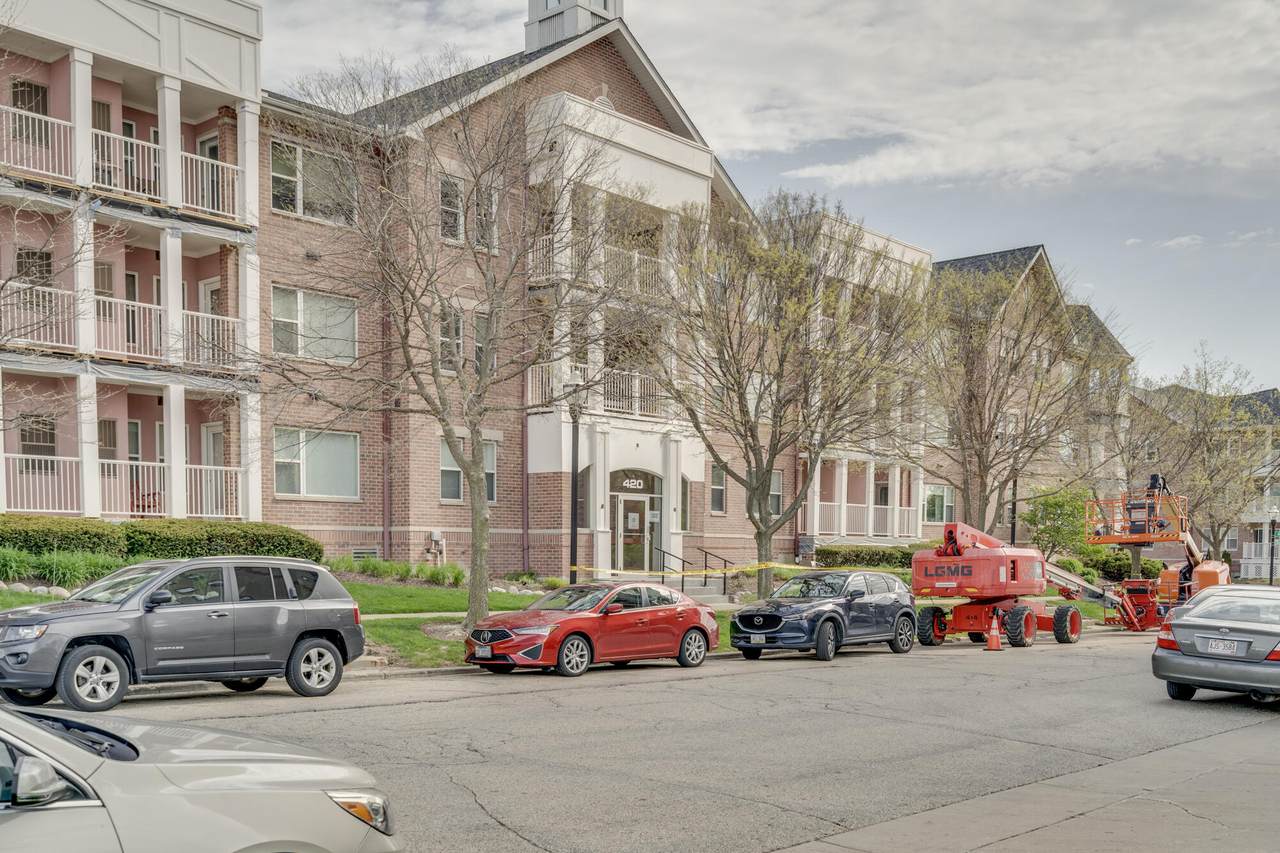 420 57th St - Photo 1