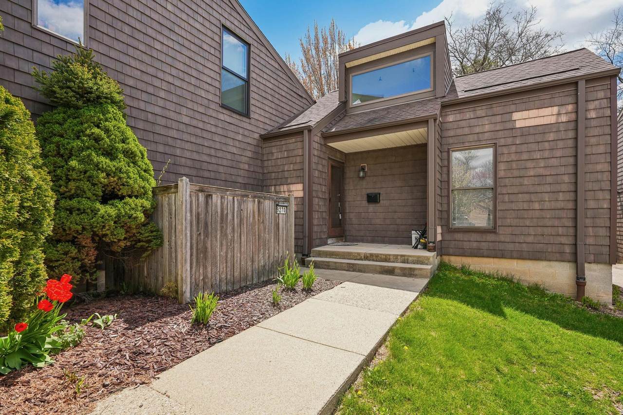 9270 70th St - Photo 1