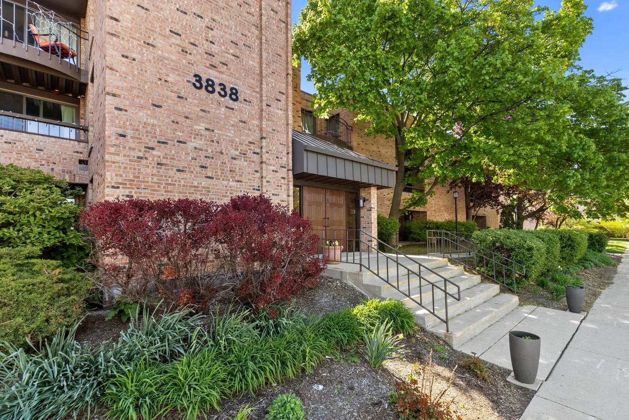 3838 Oakland Ave - Photo 1