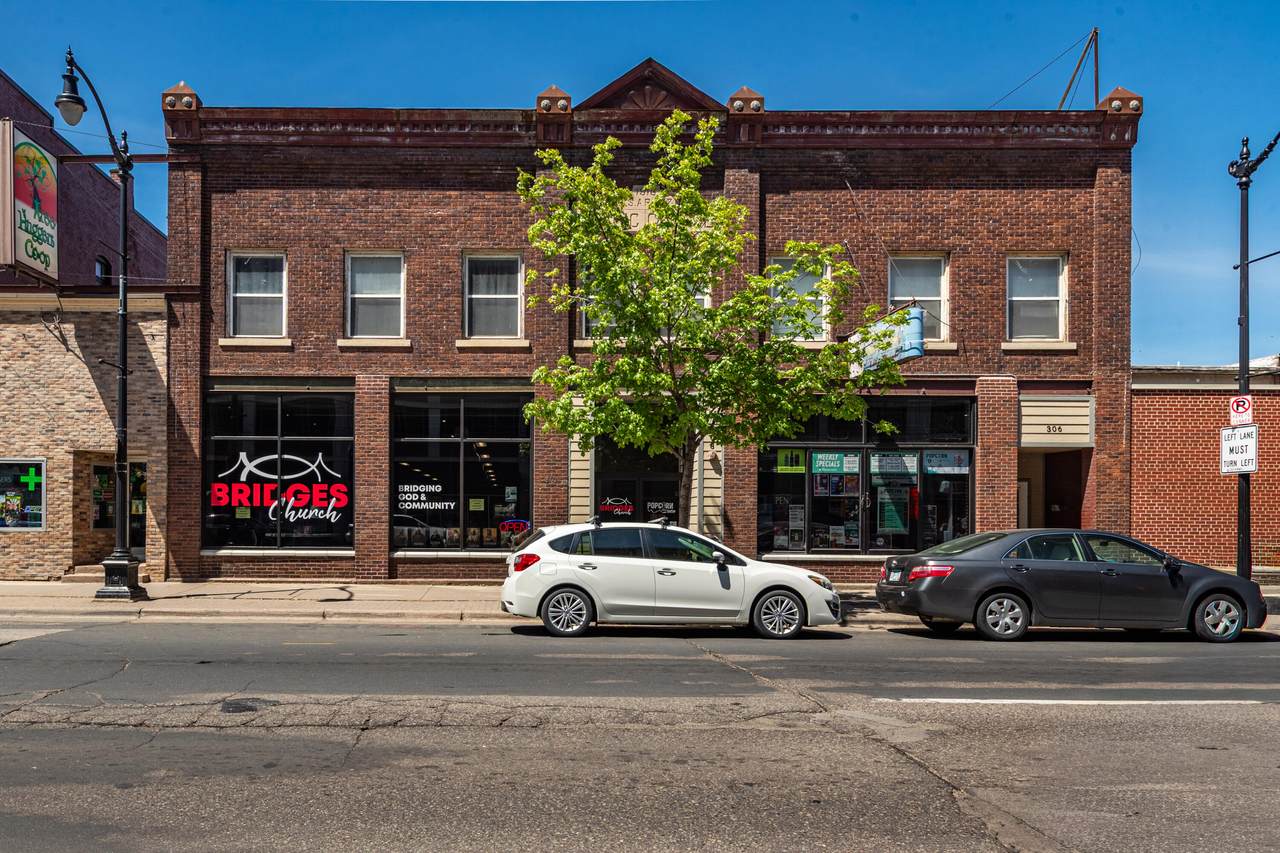 310 4th St - Photo 1