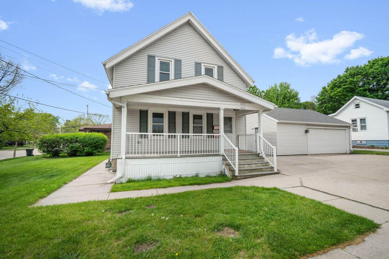 9313 Hayes Ave - Photo 1