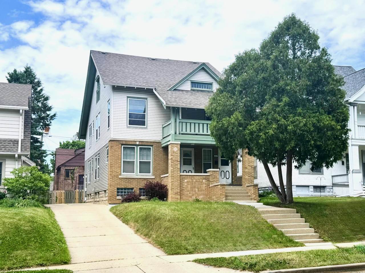 1825 58th St - Photo 1