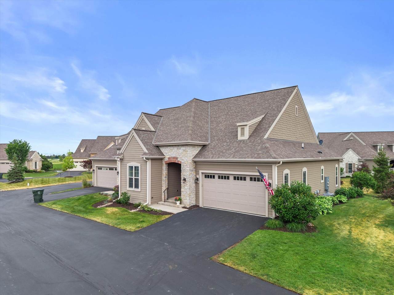 1522 Champion Ct - Photo 1