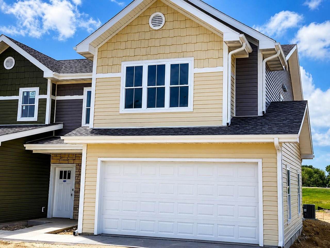 200 Settlers Dr - Photo 1
