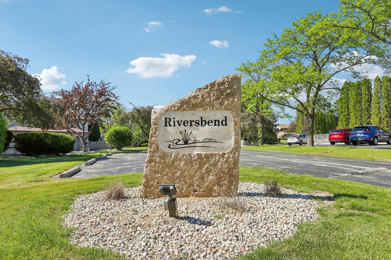 W178N9743 Riversbend Cir - Photo 1