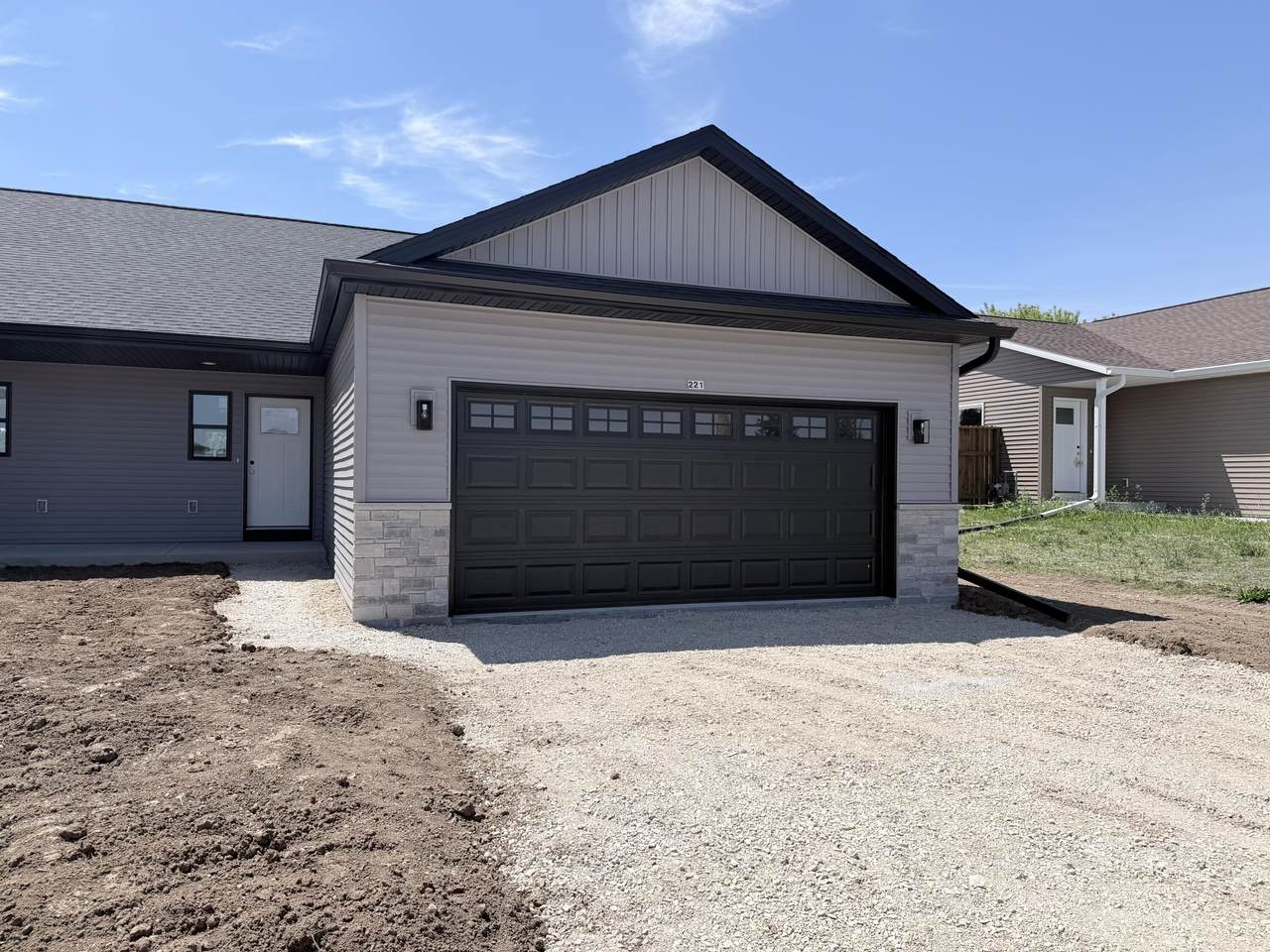 221 Sheboygan St - Photo 1