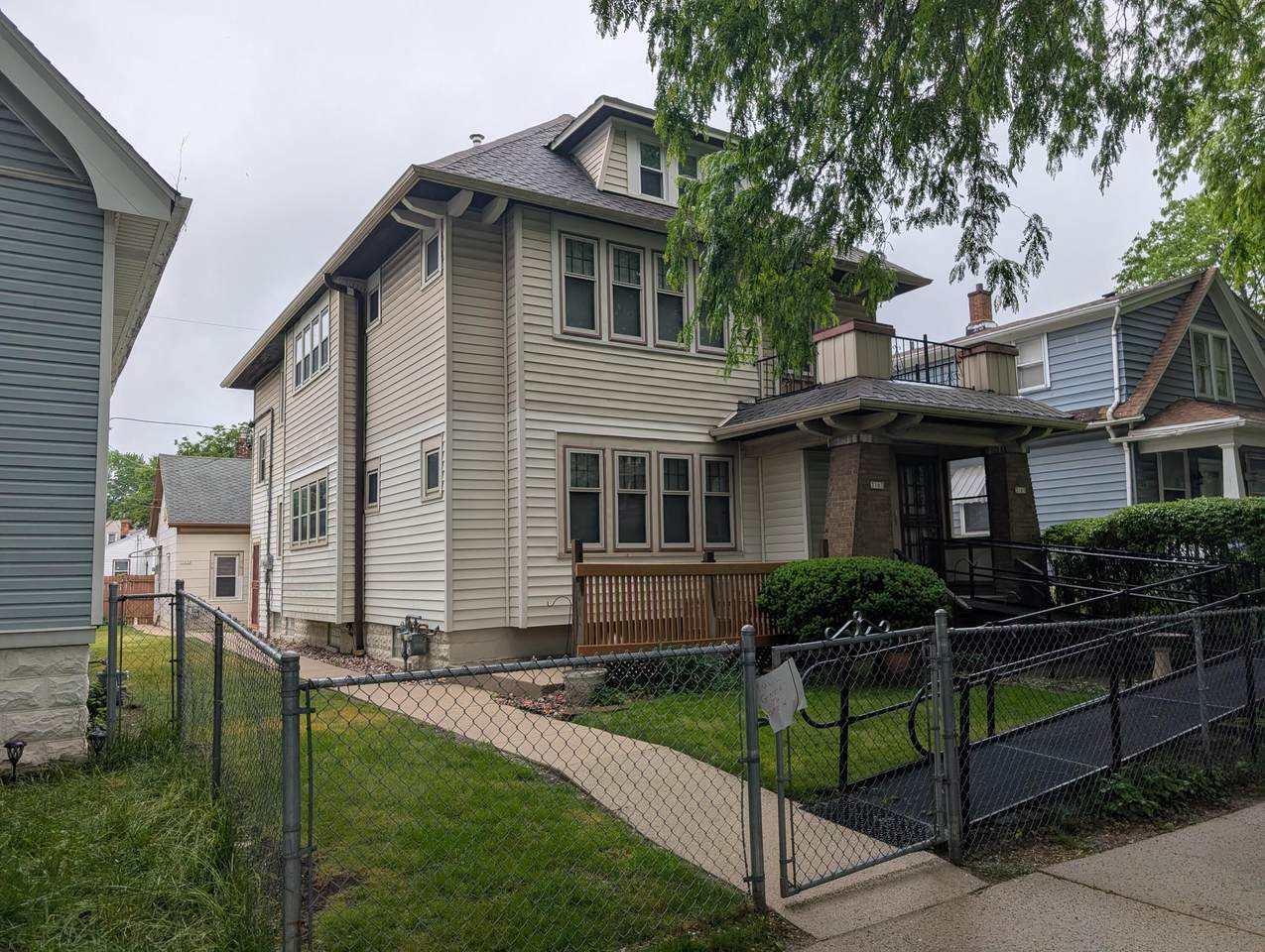 3163 39th St - Photo 1