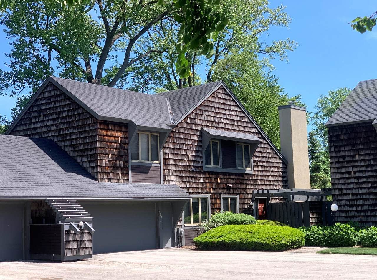 104 Woodfield Ct - Photo 1