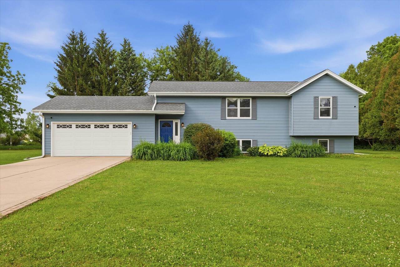 W226N8085 Rolling Hills Dr - Photo 1