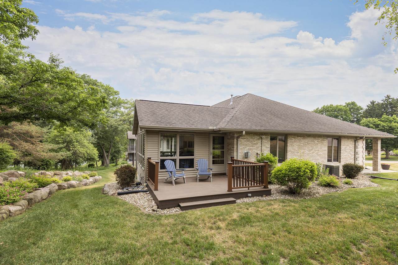 1221 Sherman Ave - Photo 1