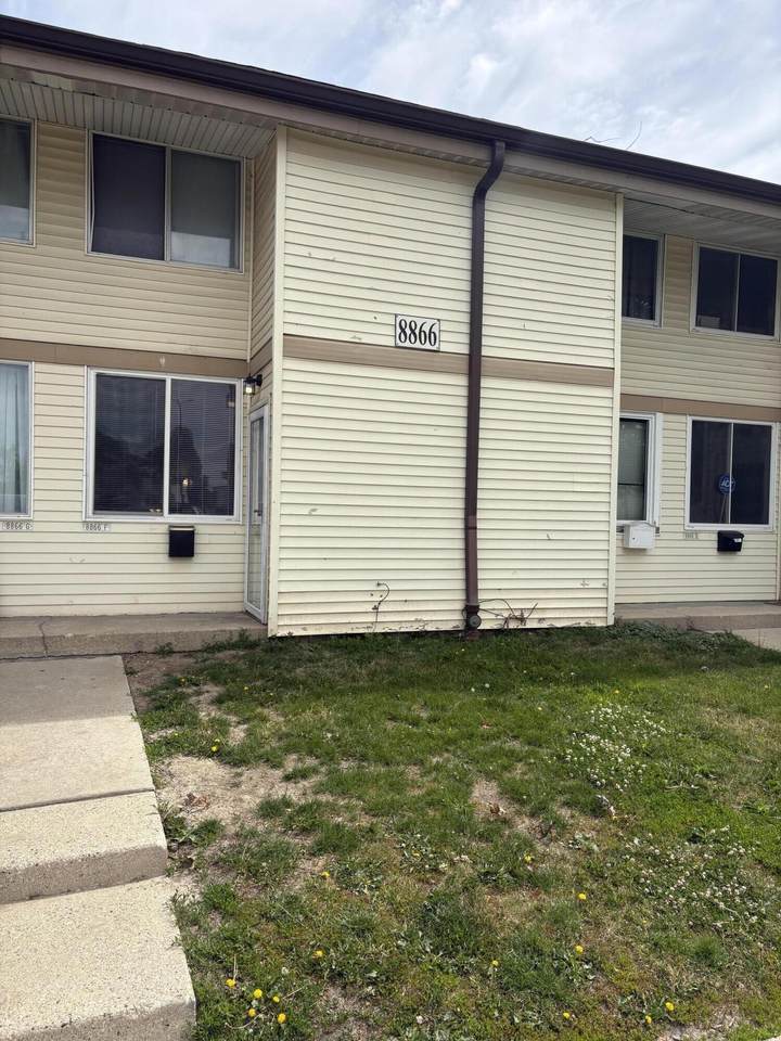 8866 95th St - Photo 1
