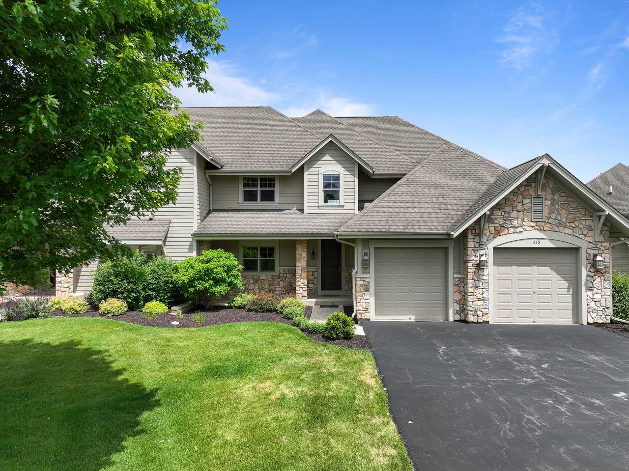 642 Eagleton Dr - Photo 1