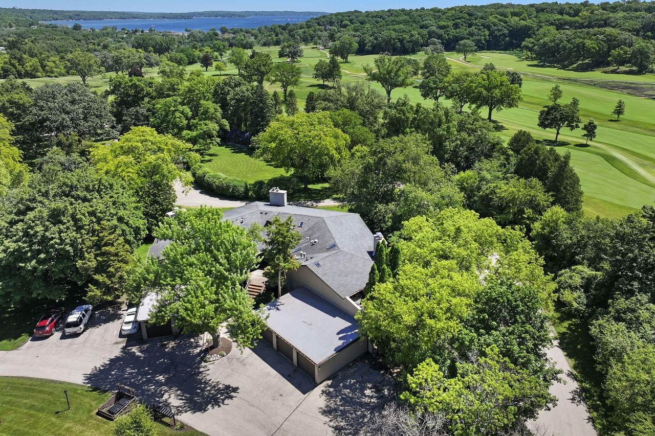880 Windsor Dr - Photo 1