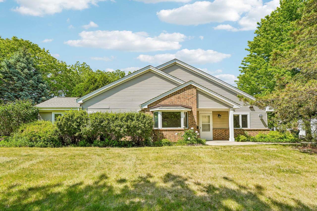 7017 Hummingbird Ct - Photo 1