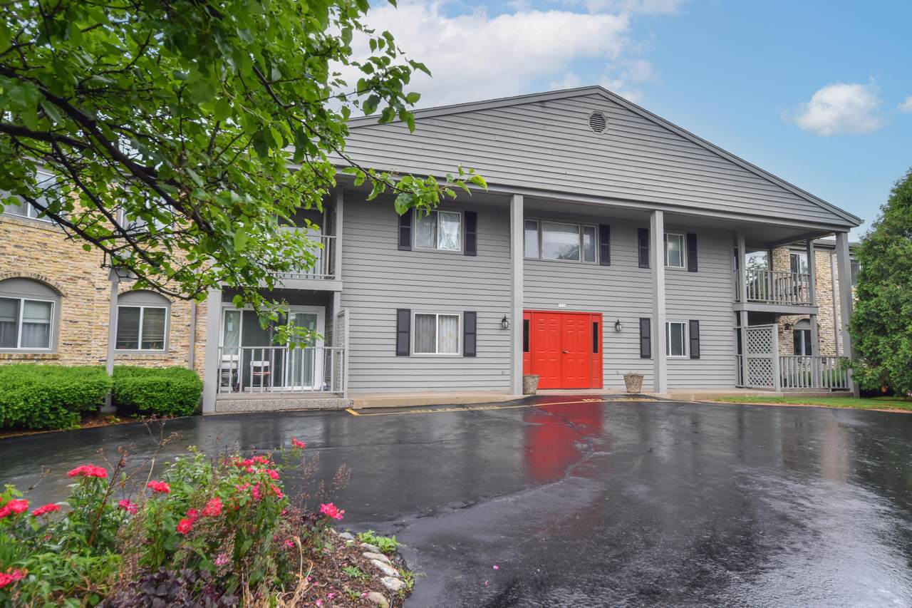 7234 Green Bay Ave - Photo 1