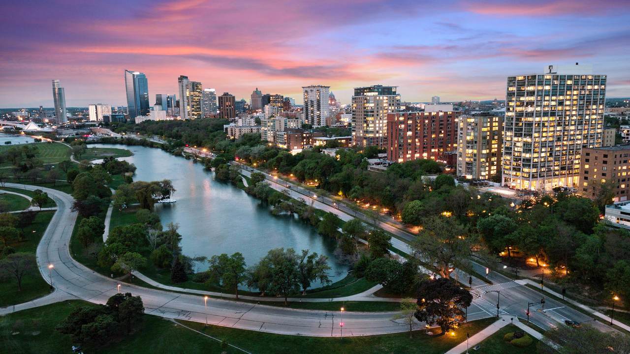 https://bt-photos.global.ssl.fastly.net/milwaukee/1280_boomver_1_1968353-2.jpg