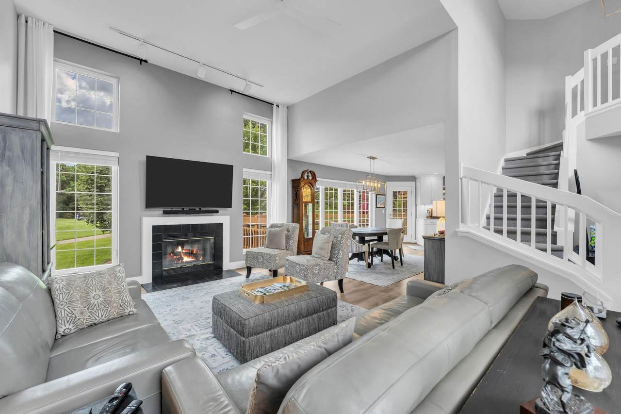 1424 Highland Dr - Photo 1