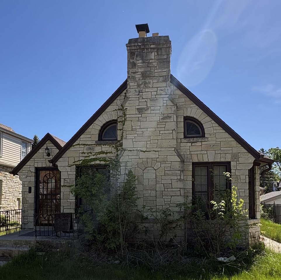3936 44th St - Photo 1