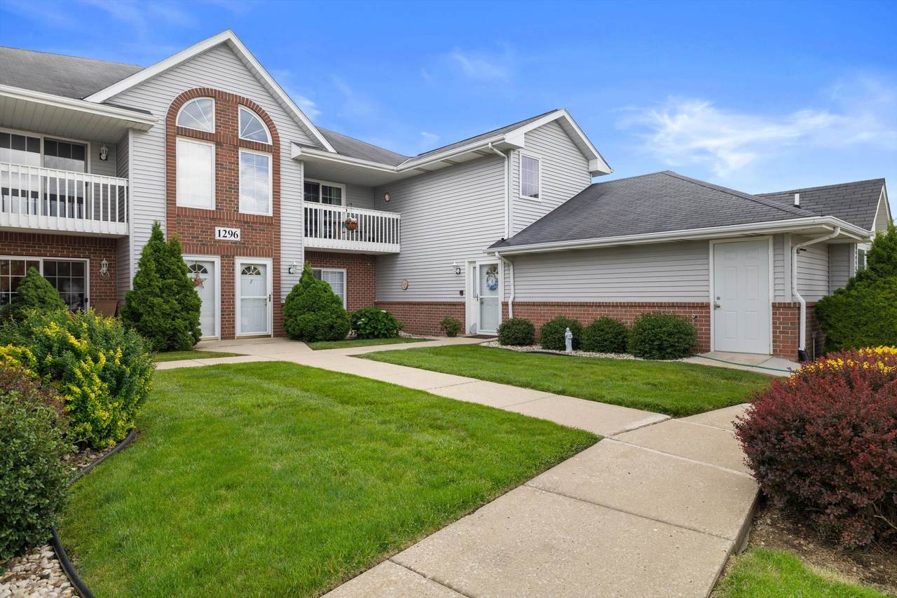 1296 Village Centre Dr - Photo 1